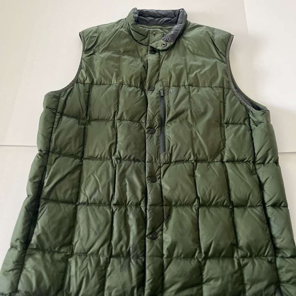Mountain Hardwear Men's Packdown Vest Green Puffer Vest